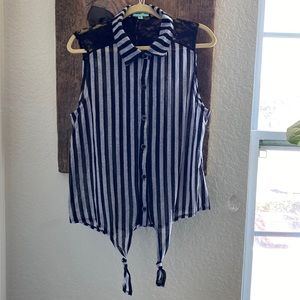 Black and grey striped tank with black lace on neck line.